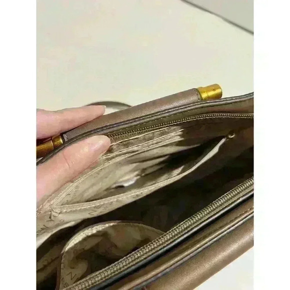 Marc New York Riveted Leather Tan Domed Bag Crossbody Work School Buckle - Picture 11 of 16